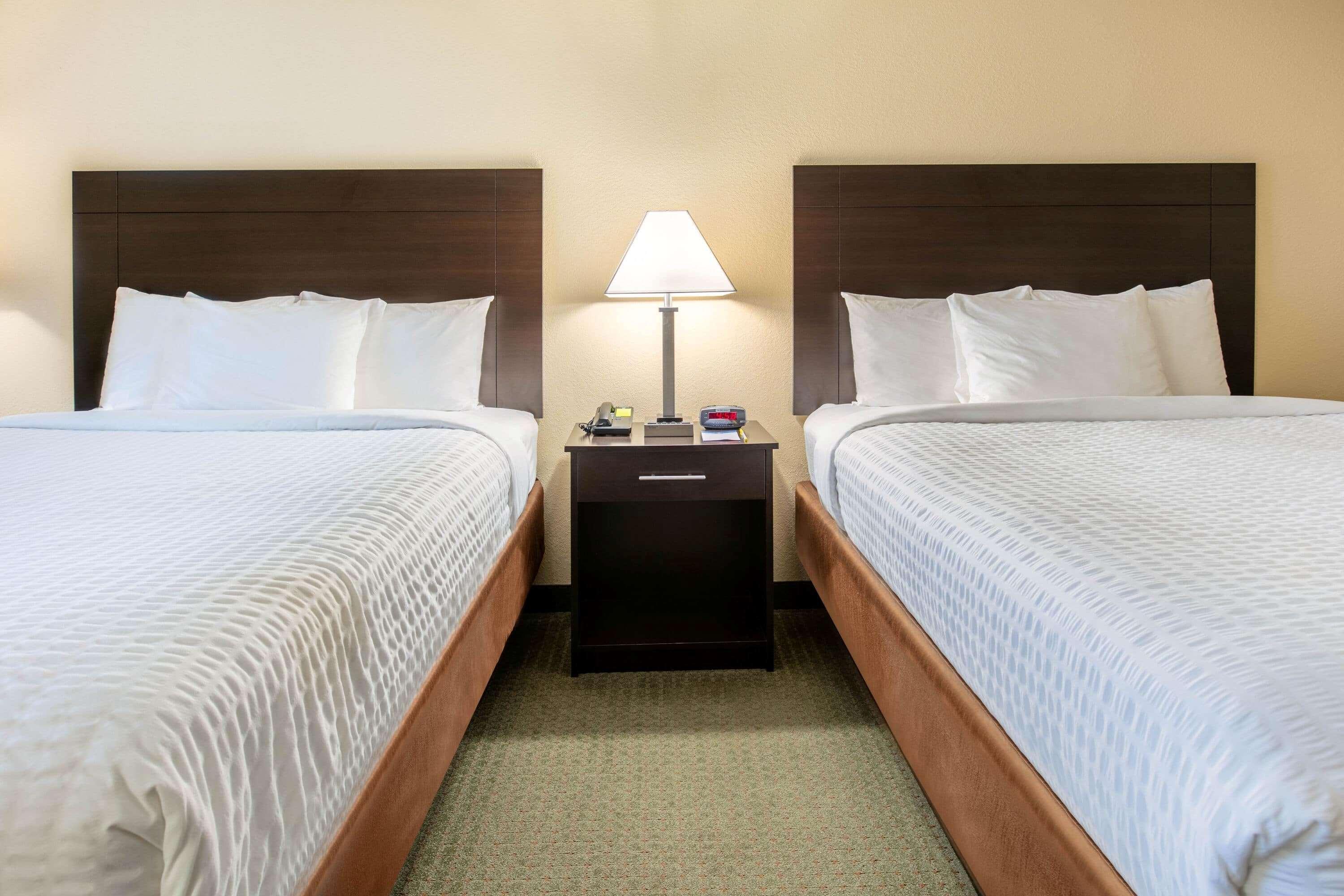 Days Inn & Suites By Wyndham Florence/Jackson Area Extérieur photo